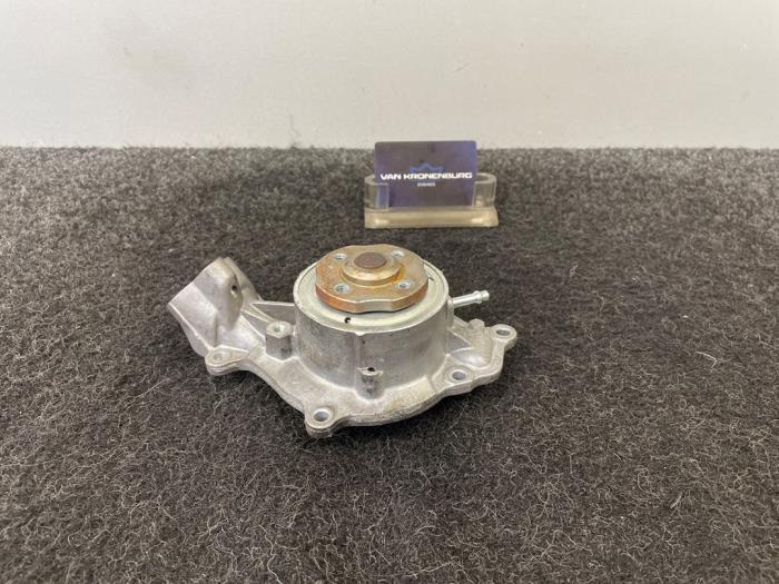 Begagnade Vattenpump Audi A8 (D5) 3.0 V6 24V 50 TFSI Mild Hybrid Quattro Pris € 109,95 Inklusive moms erbjuds av Van Kronenburg Engines