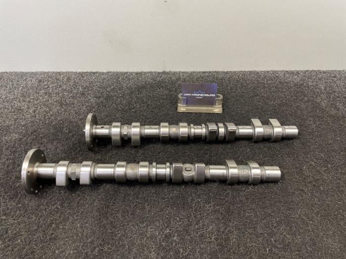 Gebrauchte Nockenwelle Set Mercedes C (W203) 2.0 C-200K 16V Preis € 200,00 Mit Mehrwertsteuer angeboten von Van Kronenburg Engines