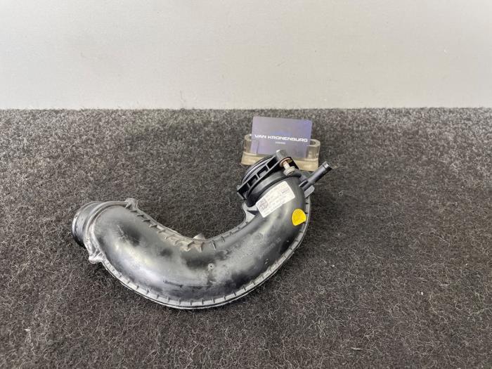 Gebrauchte Intercooler Rohr Lamborghini Urus 4.0 V8 Preis € 99,95 Mit Mehrwertsteuer angeboten von Van Kronenburg Engines
