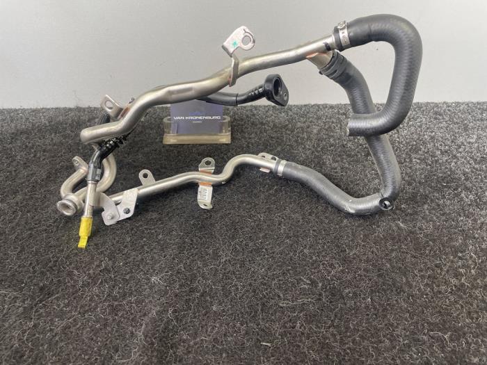 Begagnade Vattenrör Mercedes E (W213) E-220d 2.0 Turbo 16V Pris € 48,40 Inklusive moms erbjuds av Van Kronenburg Engines