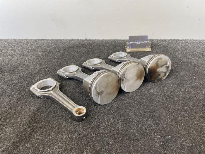 New Piston Mercedes E (W210) 2.0 E-200K 16V Price on request offered by Van Kronenburg Engines