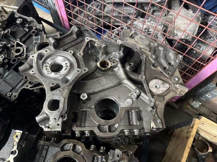 Used Engine crankcase Mercedes ML II (164/4JG) 3.0 ML-320 CDI 4-Matic V6 24V Price € 1.512,50 Inclusive VAT offered by Van Kronenburg Engines