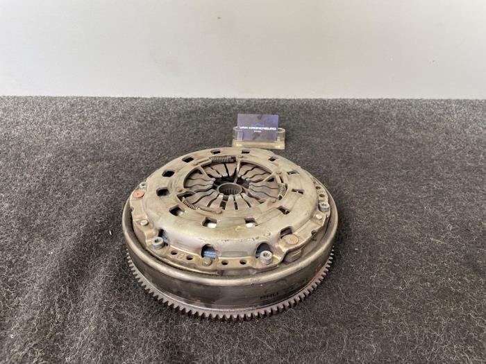 Gebrauchte Kupplungsset (komplett) BMW 1 serie (E81) 118i 16V Preis € 194,96 Mit Mehrwertsteuer angeboten von Van Kronenburg Engines