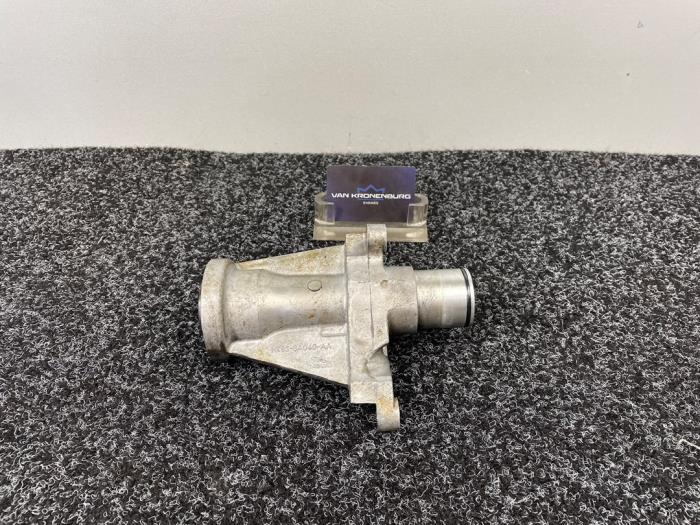 Usagé Support cardan Jaguar F-Pace 2.0 D 180 16V AWD Prix € 30,00 Prix TTC proposé par Van Kronenburg Engines