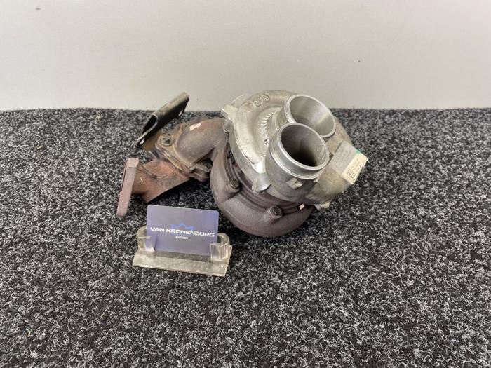 Gebrauchte Turbo Mercedes Vito (639.6) 3.0 120 CDI V6 24V Preis € 324,95 Mit Mehrwertsteuer angeboten von Van Kronenburg Engines