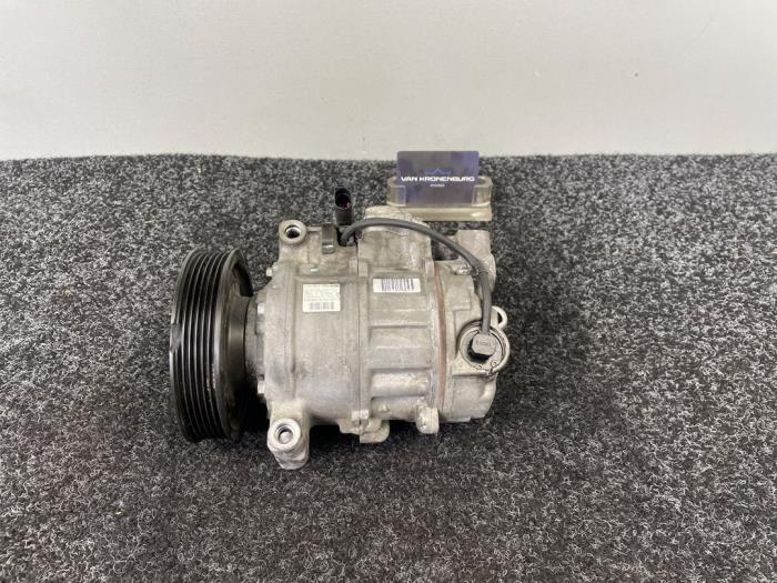 Usagé Compresseur de clim Audi A6 Avant (C6) 2.4 V6 24V Quattro Prix € 60,50 Prix TTC proposé par Van Kronenburg Engines