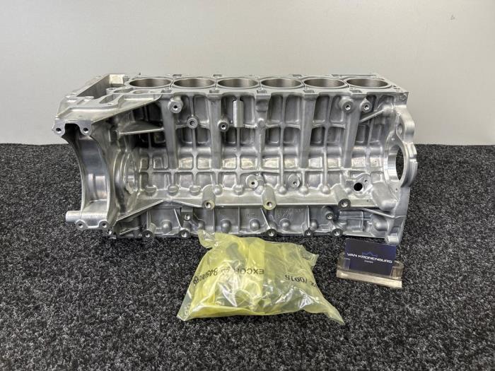 New Engine crankcase BMW 3 serie (E92) 335i 24V Price € 799,00 Inclusive VAT offered by Van Kronenburg Engines