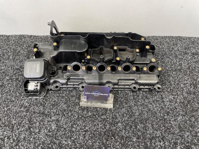 Ventildeckel van een BMW X3 (E83) 2.0d 16V 2007