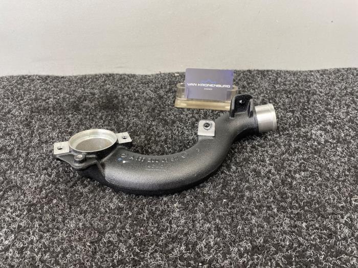 Nya Vattenrör Mercedes S (W220) 5.8 S-600L V12 36V Pris € 65,00 Inklusive moms erbjuds av Van Kronenburg Engines