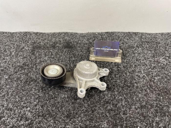 Usados Tensor correa múltiple BMW 3 serie (F30) 320i 2.0 16V Precio € 39,95 IVA incluido ofrecido por Van Kronenburg Engines