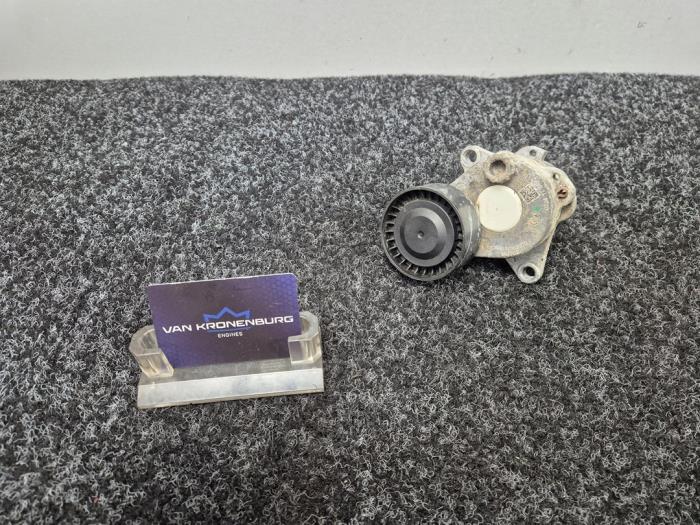 Usados Tensor correa múltiple Mercedes Vito (447.6) 2.2 114 CDI 16V 4x4 Precio € 18,15 IVA incluido ofrecido por Van Kronenburg Engines