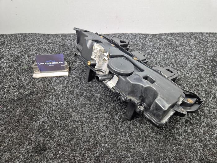 Usagé Ventilation carter Renault Master III (JV) 2.3 dCi 16V 170 RWD Prix € 44,95 Prix TTC proposé par Van Kronenburg Engines