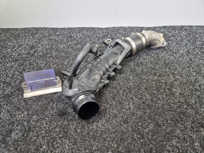 Gebrauchte Intercooler Rohr Mazda 6 (GJ/GH/GL) 2.2 SkyActiv-D 150 16V Preis € 39,95 Mit Mehrwertsteuer angeboten von Van Kronenburg Engines