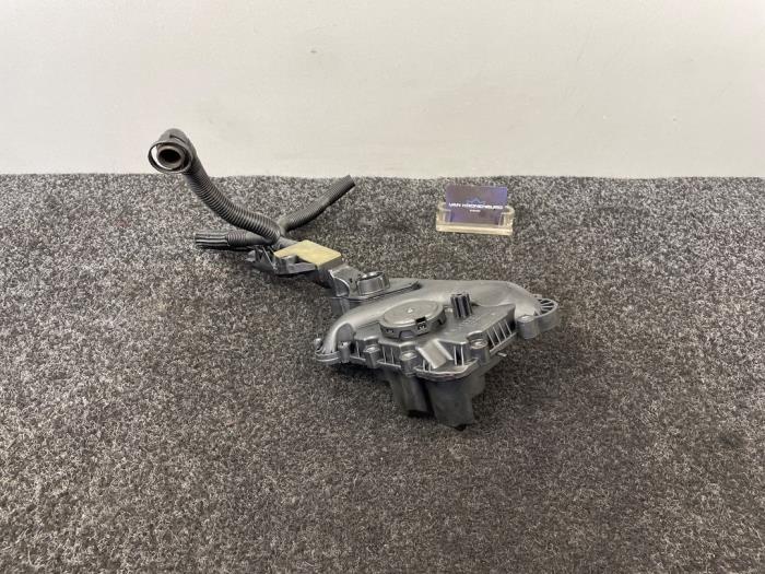Usagé Ventilation carter Audi A6 Avant (C7) 3.0 V6 24V TFSI Quattro Prix € 120,94 Prix TTC proposé par Van Kronenburg Engines