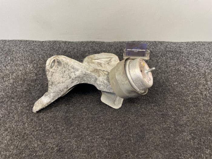 Used Engine mount Audi A4 Avant (B7) 2.0 TFSI 20V Quattro Price € 34,94 Inclusive VAT offered by Van Kronenburg Engines