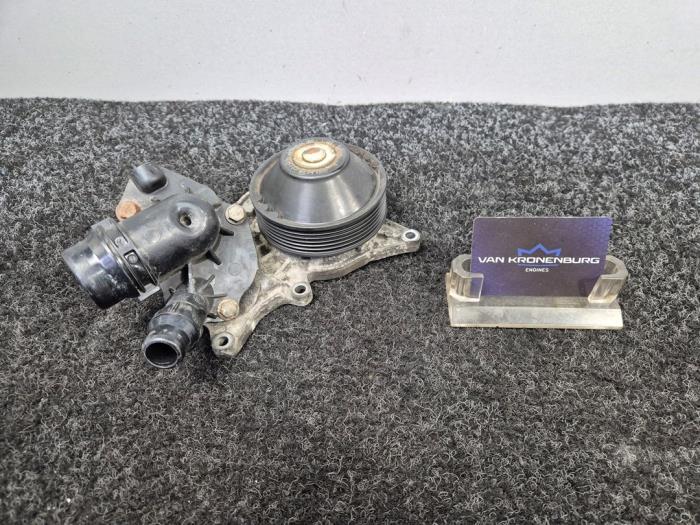 Begagnade Vattenpump BMW X3 (F25) xDrive30d 24V Pris € 40,00 Inklusive moms erbjuds av Van Kronenburg Engines