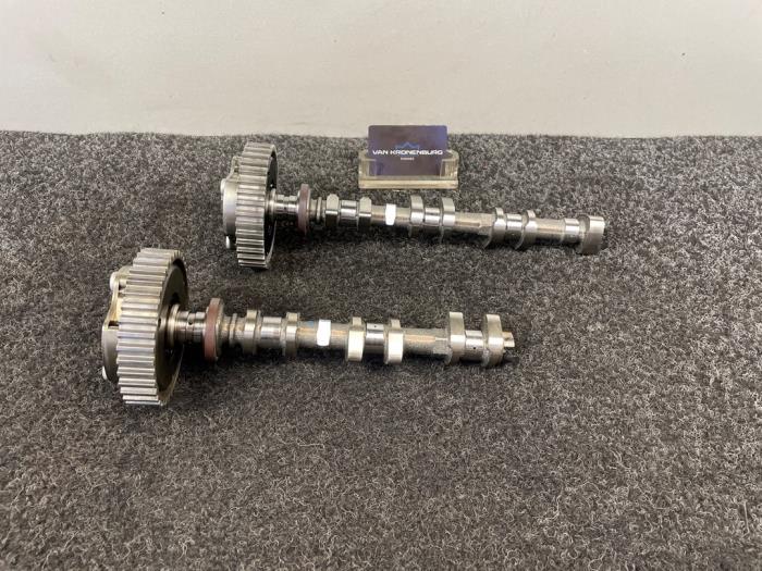 Neuf Kit arbre à cames Ford Focus 3 1.0 Ti-VCT EcoBoost 12V 100 Prix € 174,95 Prix TTC proposé par Van Kronenburg Engines