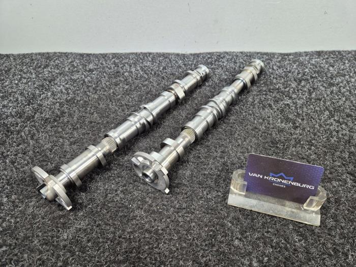 Usagé Kit arbre à cames Mercedes A (177.0) 1.3 A-160 Turbo 16V Prix € 399,95 Prix TTC proposé par Van Kronenburg Engines