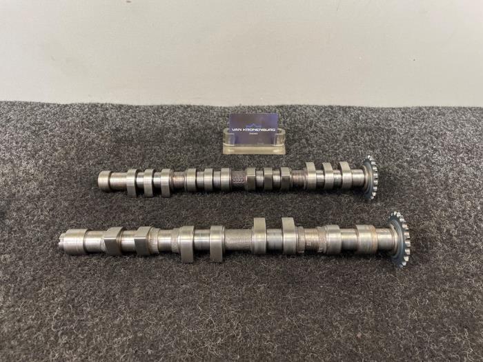 Usagé Kit arbre à cames Audi TT (8N3) 1.8 20V Turbo Quattro Prix € 242,00 Prix TTC proposé par Van Kronenburg Engines