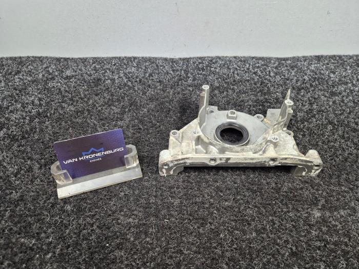 Usagé Couvercle de distribution Volkswagen Transporter T5 2.0 TDI DRF 4Motion Prix € 69,95 Prix TTC proposé par Van Kronenburg Engines