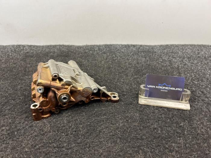 Używane Pompa oleju BMW 3 serie (E92) 335i xDrive 24V Performance Power Kit Cena na żądanie oferowane przez Van Kronenburg Engines