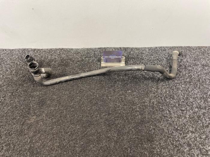 Gebrauchte Wasserrohr BMW 6 serie (F13) 640d xDrive 24V Preis € 19,95 Mit Mehrwertsteuer angeboten von Van Kronenburg Engines