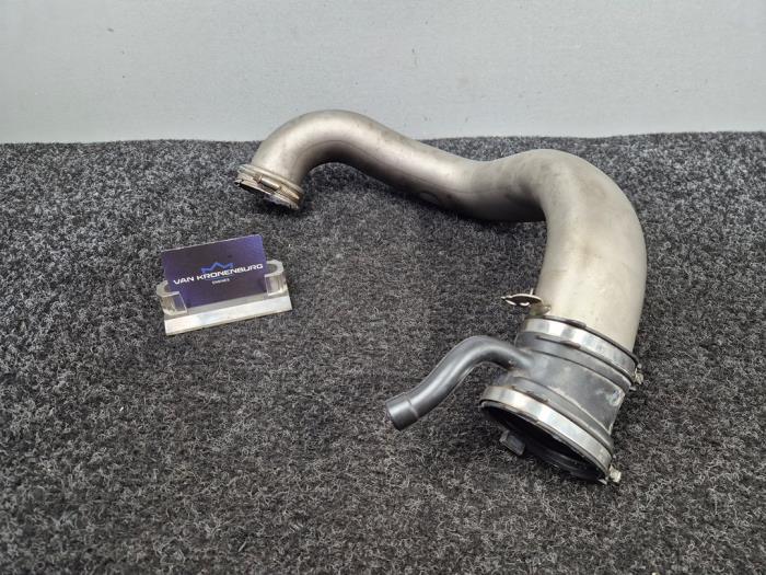 Gebrauchte Intercooler Rohr Mercedes E-Klasse AMG (W212) 5.5 E-63 AMG V8 32V Perform.Pack.4-Matic Preis € 49,95 Mit Mehrwertsteuer angeboten von Van Kronenburg Engines