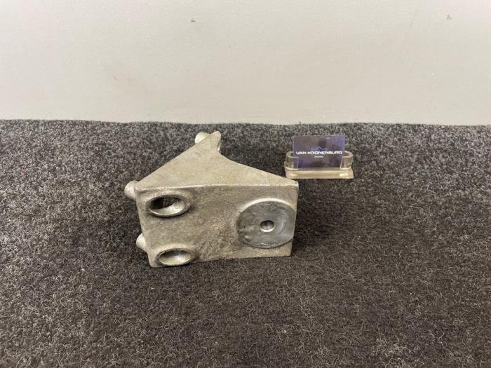 Engine mount from a Lamborghini Gallardo 5.0 V-10 40V 2004