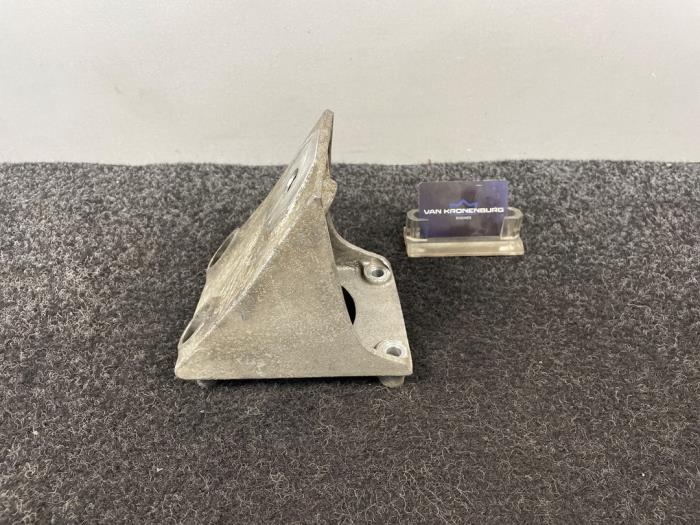 Used Engine mount Lamborghini Gallardo 5.0 V-10 40V Price € 199,95 Inclusive VAT offered by Van Kronenburg Engines