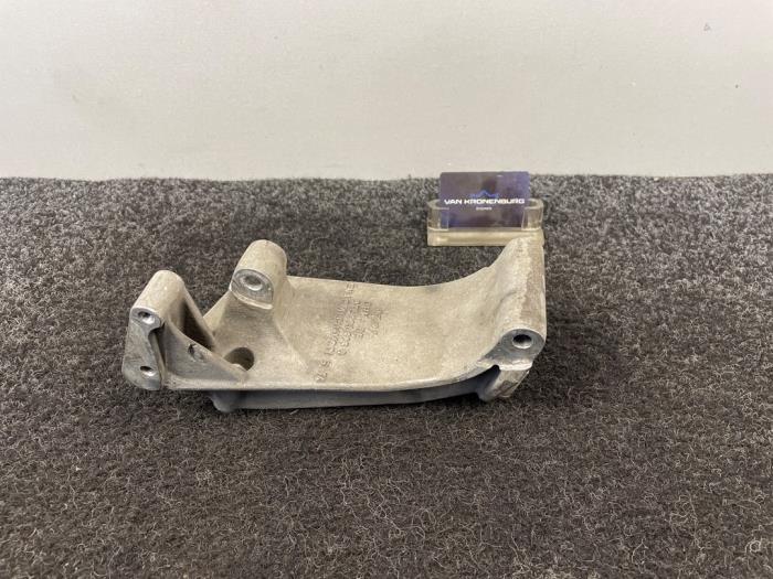 Used Alternator upper bracket Lamborghini Gallardo 5.0 V-10 40V Price € 199,95 Inclusive VAT offered by Van Kronenburg Engines