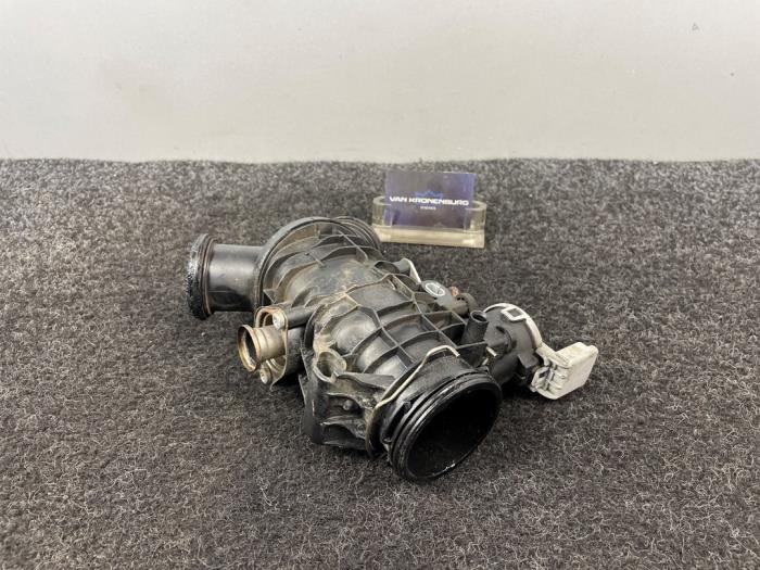 Gebrauchte Drosselklappengehäuse Landrover Range Rover Sport (LW) 3.0 SDV6 Preis € 149,96 Mit Mehrwertsteuer angeboten von Van Kronenburg Engines