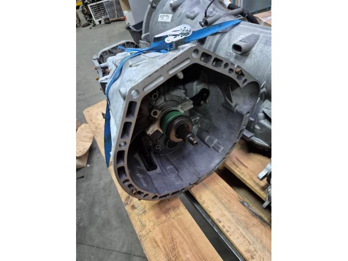 Gebrauchte Getriebe Mercedes Sprinter 3t (906.61) 211 CDI 16V Preis € 726,00 Mit Mehrwertsteuer angeboten von Van Kronenburg Engines