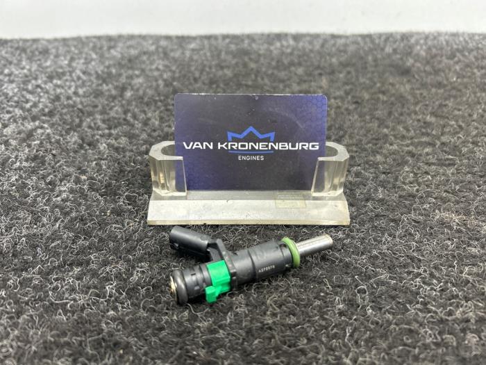 Usagé Injecteur (injection essence) Mercedes S (W221) 3.5 S-350 24V Prix € 13,95 Prix TTC proposé par Van Kronenburg Engines