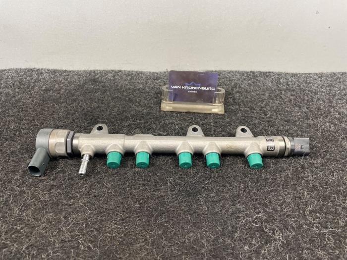 Usagé Système d'injection BMW 1 serie (F40) 118d 2.0 16V Prix € 75,00 Prix TTC proposé par Van Kronenburg Engines