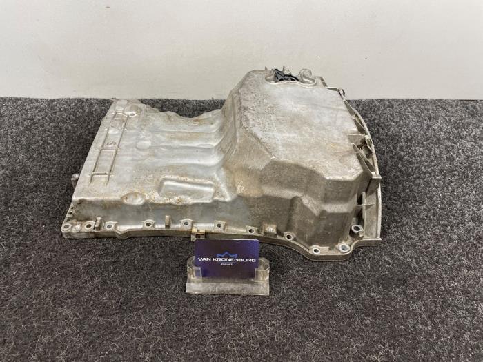 Gebrauchte Ölwanne Mercedes C (W204) 1.8 C-180 CGI 16V Preis € 70,00 Mit Mehrwertsteuer angeboten von Van Kronenburg Engines