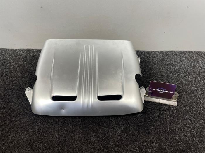 Used Engine cover Mercedes C AMG (C205) 4.0 C-63 AMG V8 Biturbo Price € 30,25 Inclusive VAT offered by Van Kronenburg Engines