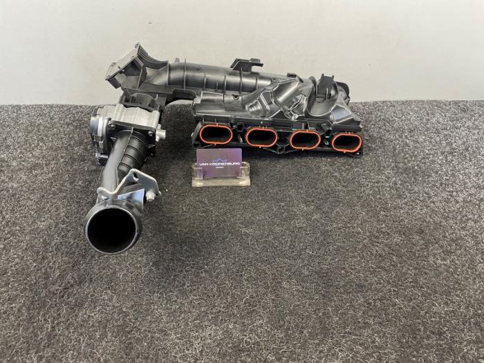Nowe Kolektor dolotowy Mercedes A (W176) 1.6 A-160 16V Cena € 181,50 Z VAT oferowane przez Van Kronenburg Engines