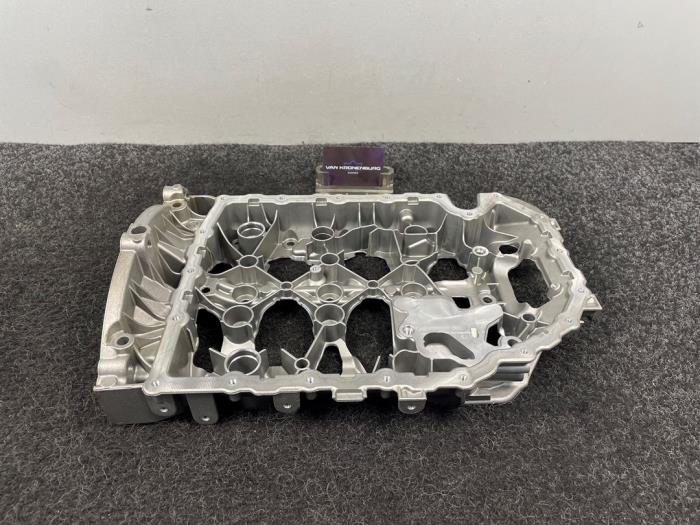 Usagé Couvercle carter Volkswagen Golf VII (AUA) 2.0 GTI 16V Prix € 199,95 Prix TTC proposé par Van Kronenburg Engines
