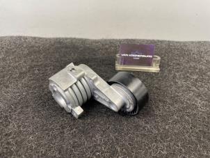 Spanrolle multiriem van een BMW 5 serie (E60) 528i 24V 2008