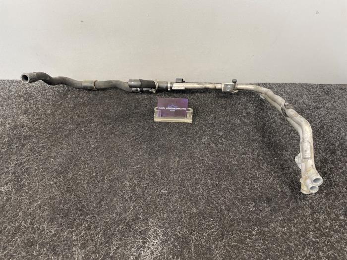Begagnade Vattenrör BMW X5 (F15) M50d 3.0 24V Pris € 60,50 Inklusive moms erbjuds av Van Kronenburg Engines