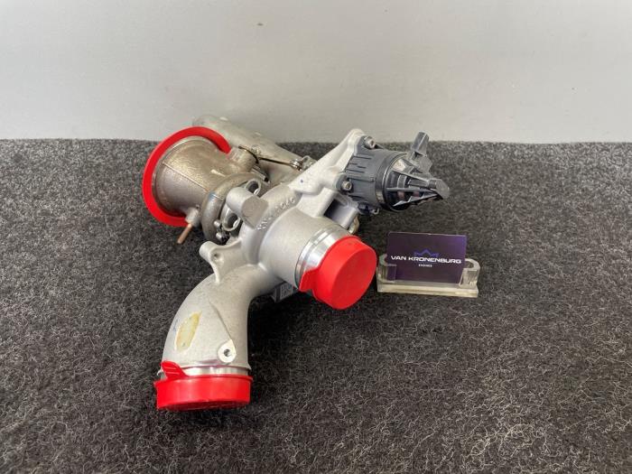 Neuf Turbo Mercedes C (W205) C-160 1.5 EQ Boost Prix € 726,00 Prix TTC proposé par Van Kronenburg Engines