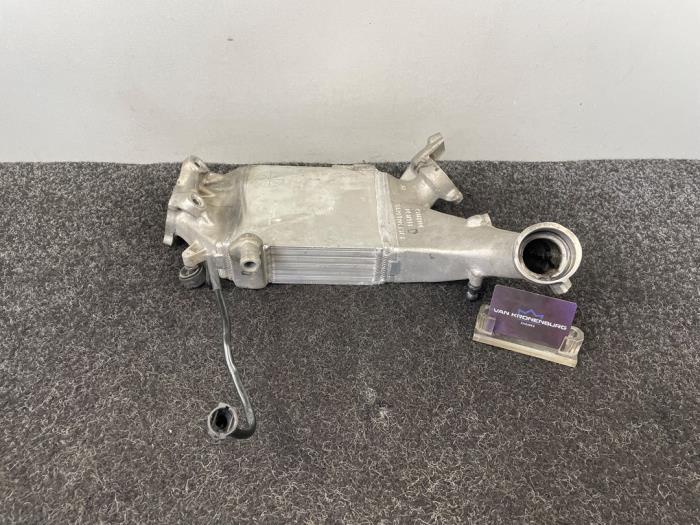 Usados Intercooler BMW 5 serie (F10) M550d 3.0 xDrive 24V Precio € 300,00 IVA incluido ofrecido por Van Kronenburg Engines