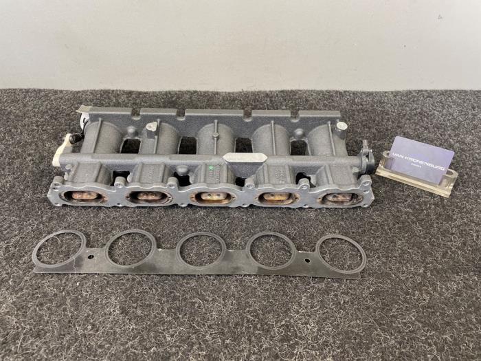 Gebrauchte Ansaugbrugge Audi RS 3 Sportback (8VA/8VF) 2.5 TFSI 20V Quattro Preis € 475,00 Mit Mehrwertsteuer angeboten von Van Kronenburg Engines