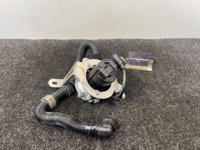 Begagnade Avgaspump Volkswagen Golf VII (AUA) 2.0 GTI 16V Pris € 159,95 Inklusive moms erbjuds av Van Kronenburg Engines