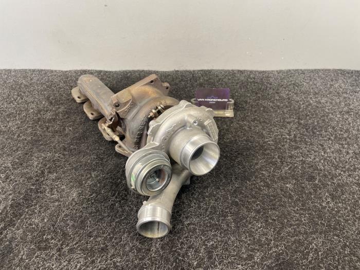 Używane Turbo Mercedes S (222.0/222.1) 4.7 S-500 24V Cena € 199,95 Z VAT oferowane przez Van Kronenburg Engines
