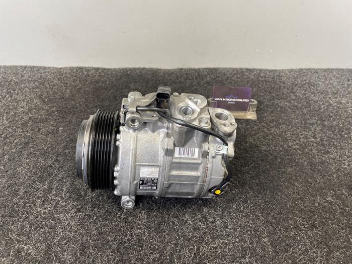 Usagé Compresseur de clim Mercedes S (222.0/222.1) 5.5 S-63 AMG V8 32V Biturbo 4-Matic Prix € 242,00 Prix TTC proposé par Van Kronenburg Engines