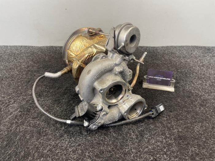 Usagé Turbo Porsche Panamera (971G) 3.0 V6 24V 4 Prix € 605,00 Prix TTC proposé par Van Kronenburg Engines