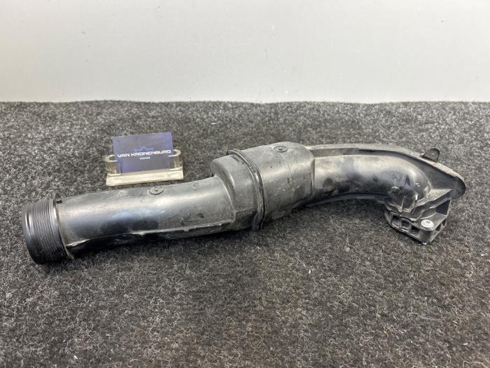 Gebrauchte Intercooler Rohr Audi S4 (B9) 3.0 TFSI V6 24V Preis € 49,95 Mit Mehrwertsteuer angeboten von Van Kronenburg Engines