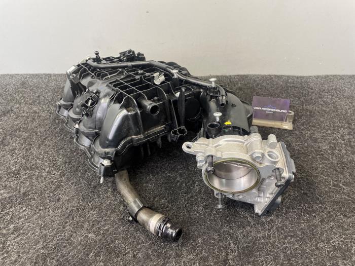 Begagnade Insugsrör BMW 3 serie (F30) 330e Pris € 140,00 Inklusive moms erbjuds av Van Kronenburg Engines
