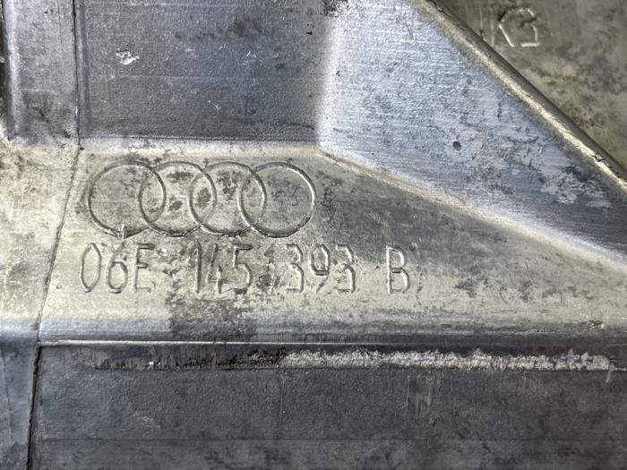 Pompe de direction d'un Audi S4 Avant (B8) S4 3.0 TFSI V6 24V 2011